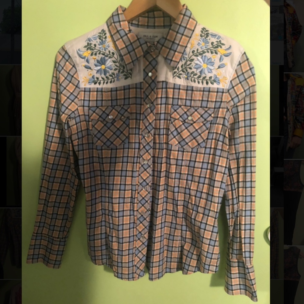 Western floral embroidered button down shirt
